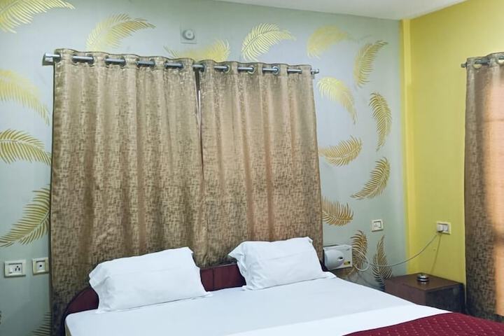 Room 13 of 50