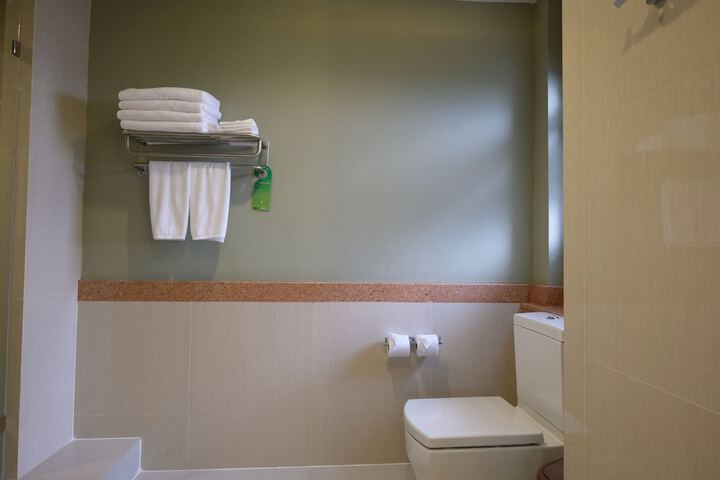 Room 62 of 131