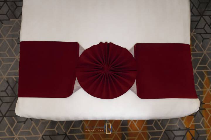 Room 15 of 44