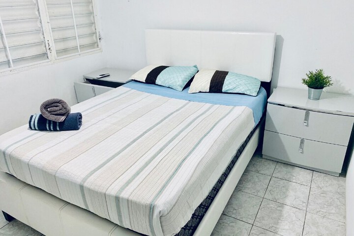 Room 9 of 29