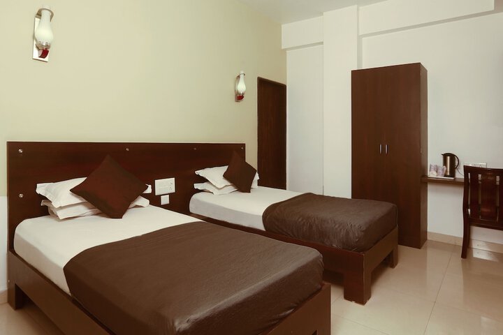 Room 8 of 37