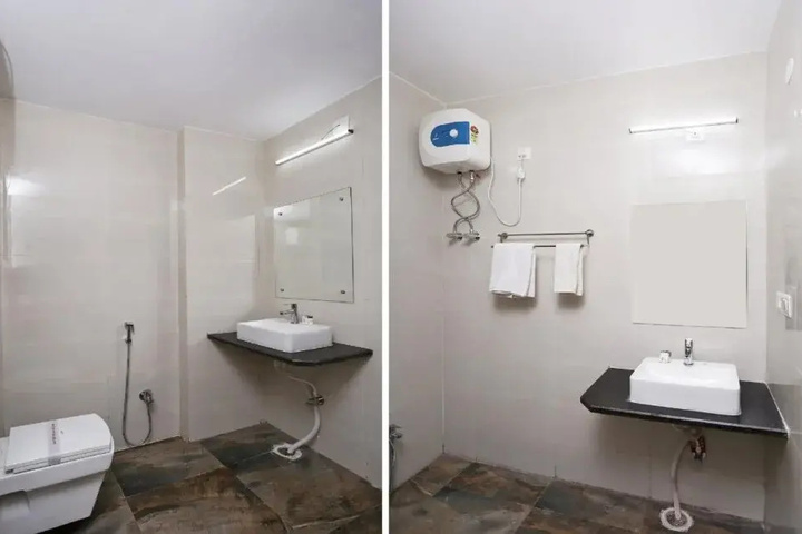Room 4 of 4