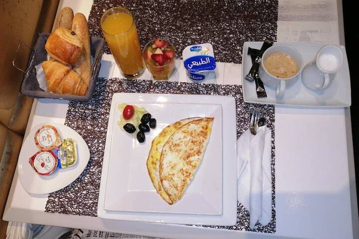 Breakfast/Coffee Service 14 of 17