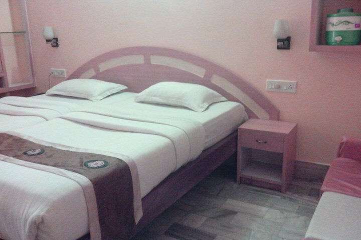 Room 12 of 71