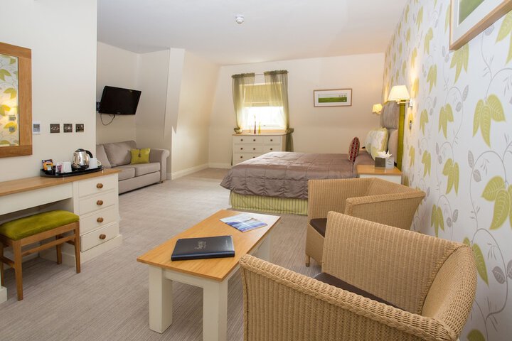 Room 3 of 47