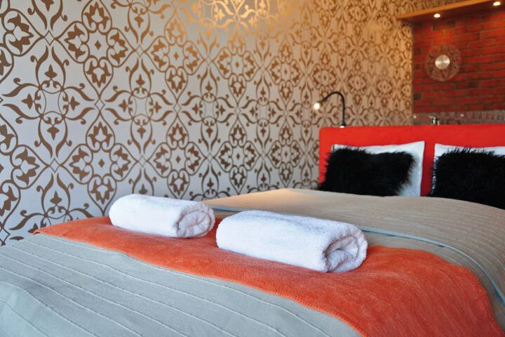 Room 4 of 31