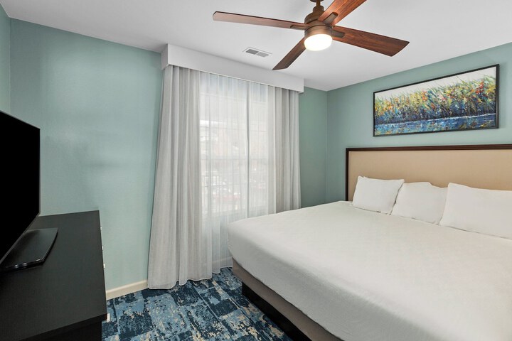 Room 4 of 47