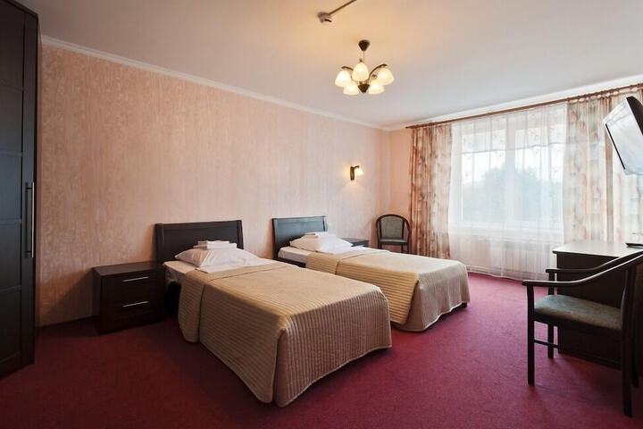 Room 10 of 22