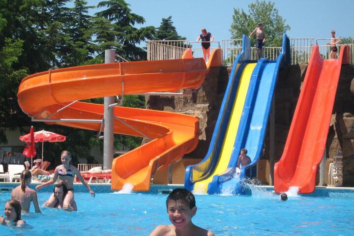 Pool 16 of 23
