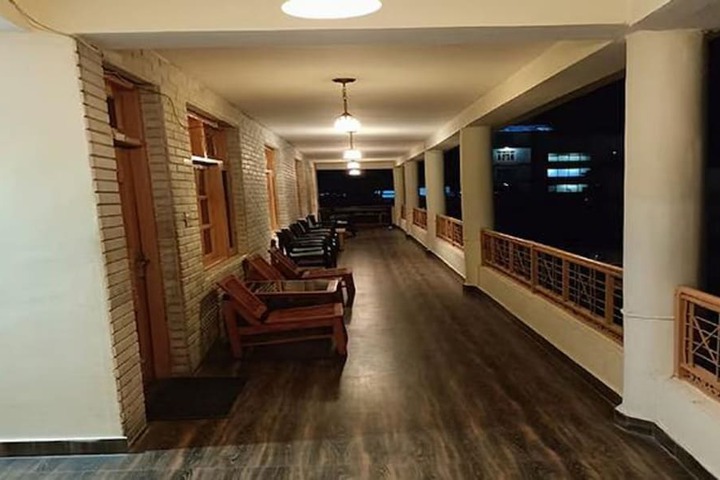 Hotel Interior 6 of 25
