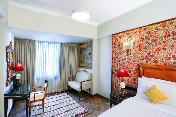 Room 19 of 70