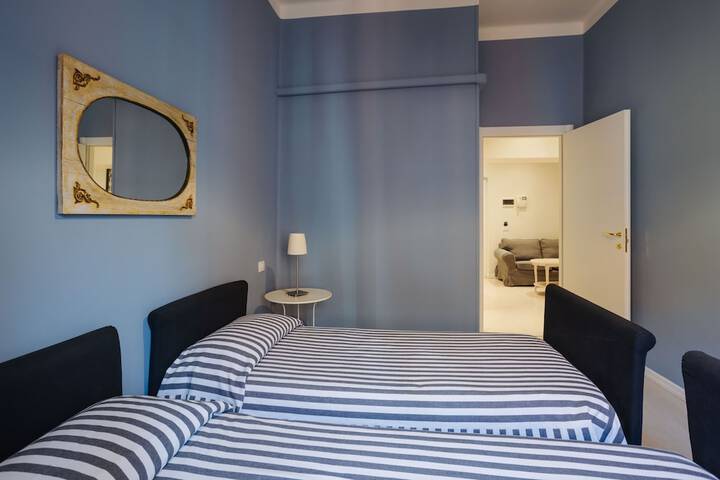 Room 40 of 179