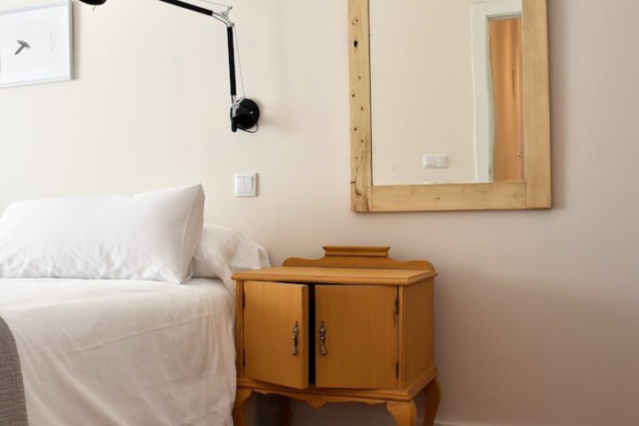 Room 11 of 44
