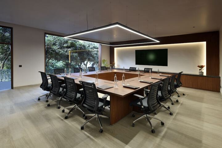 Meeting facility