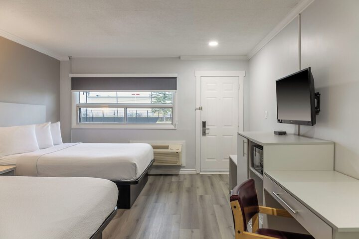 Room 37 of 61
