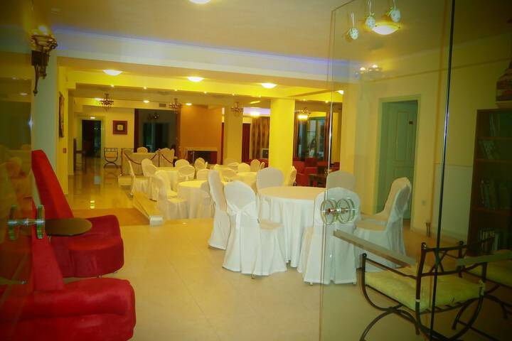 Dining Photos
