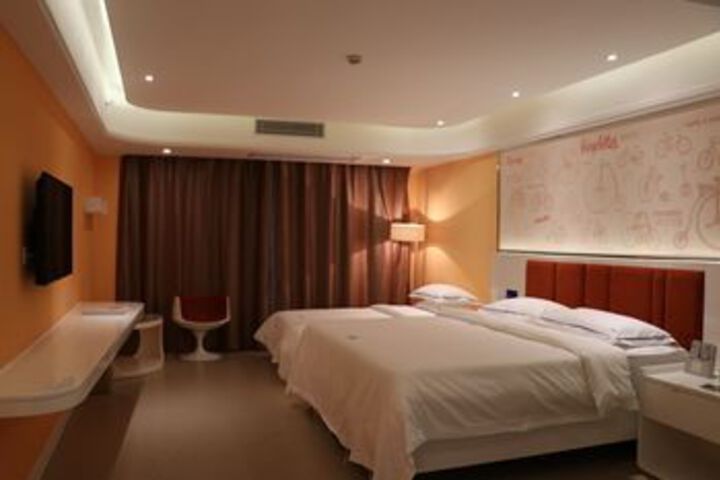 Room 7 of 29