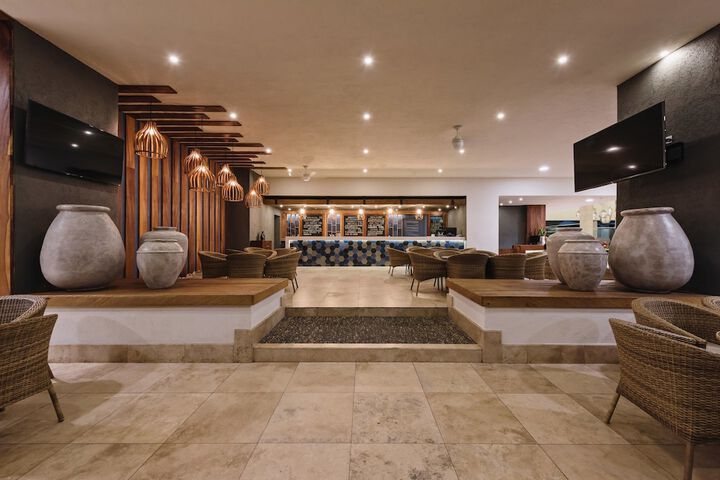 Hotel Interior 3 of 397