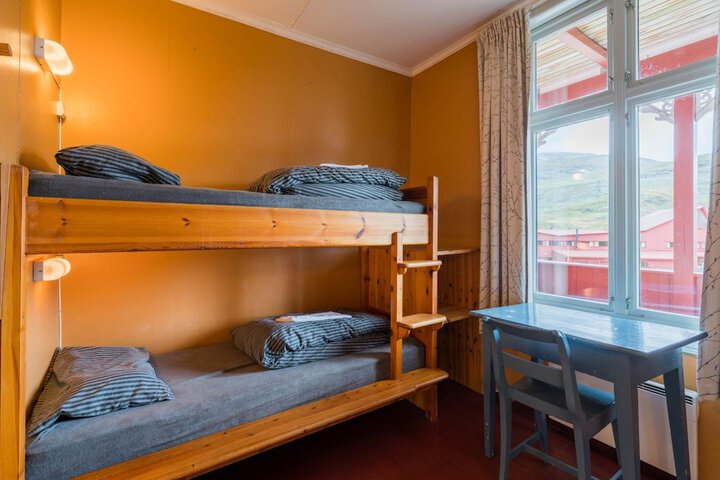 Room 10 of 39