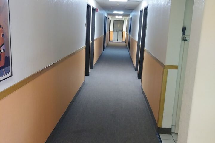 Ballroom/Hall 115 of 119