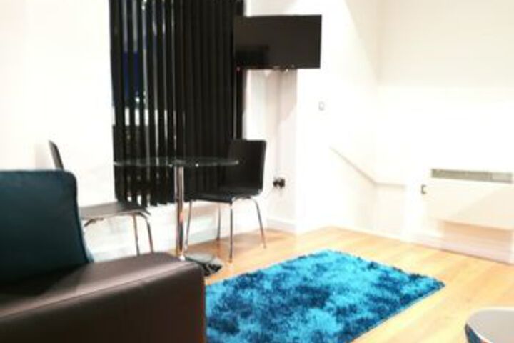 Room 11 of 19