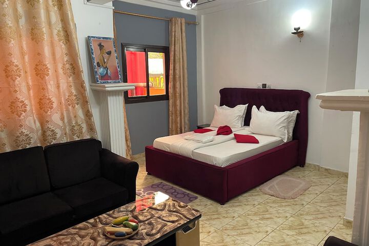 Room 13 of 118