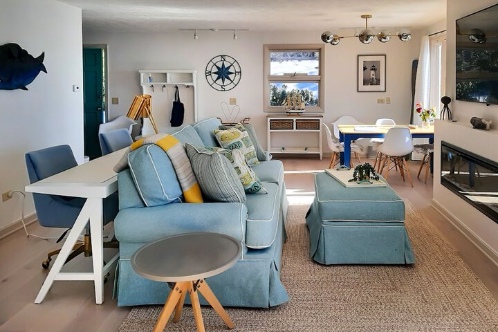 Room 4 of 49