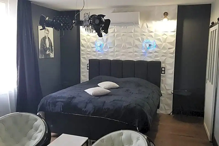 Room 4 of 21