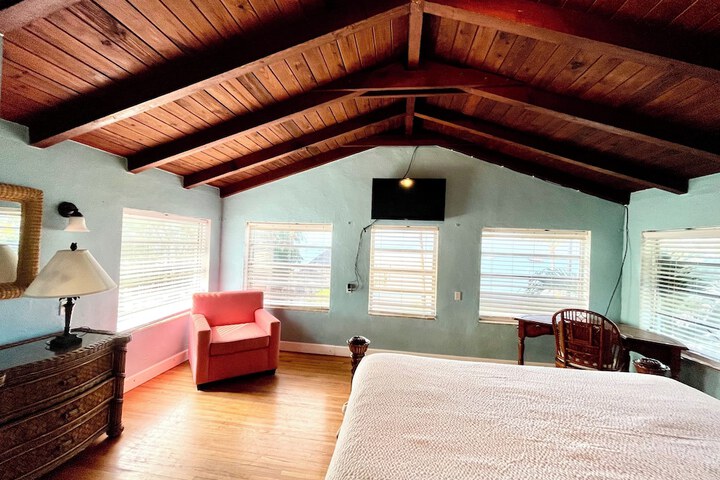 Room 40 of 131