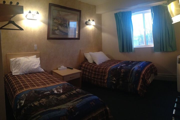 Room 4 of 43