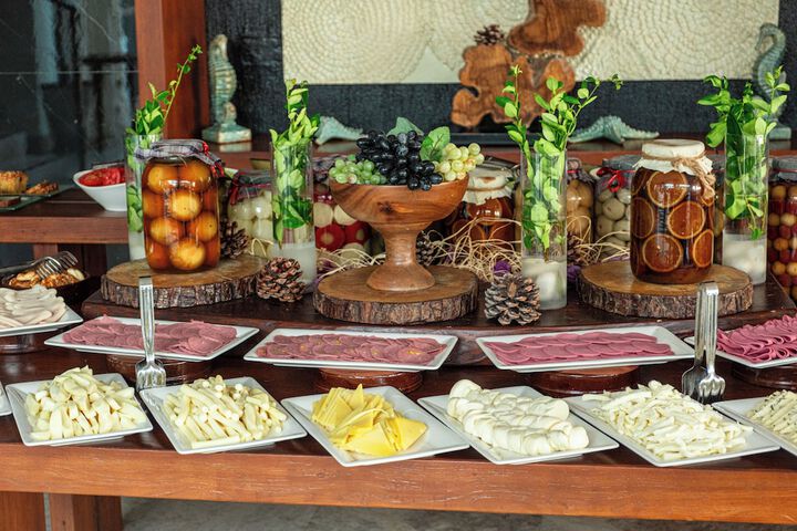 Dining 120 of 180