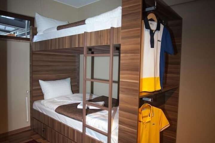 Room 19 of 41