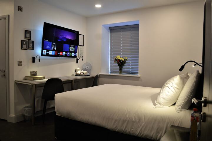 Room 76 of 219