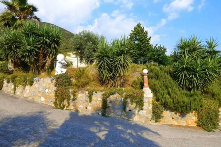 Studio With Garden / Seaview/3km To The Beach