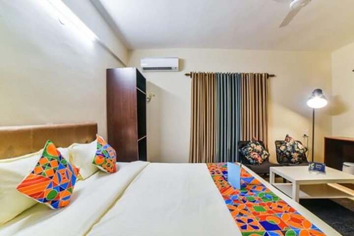 Room 15 of 31