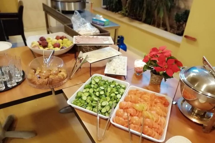 Dining 46 of 54