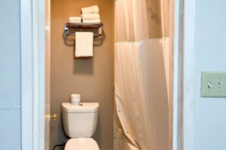 Room 12 of 15