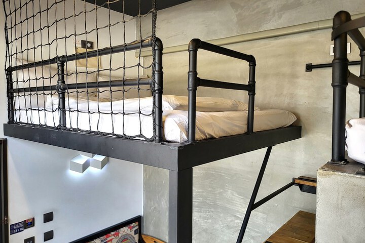 Room 18 of 41