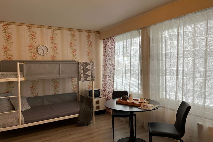 Room 72 of 108