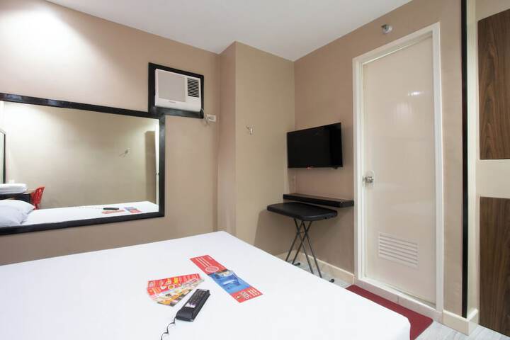 Room 11 of 29