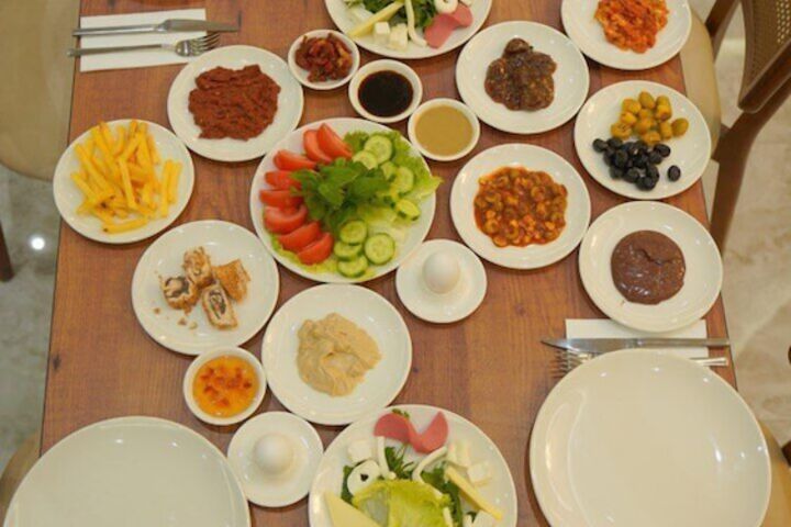 Dining 48 of 76