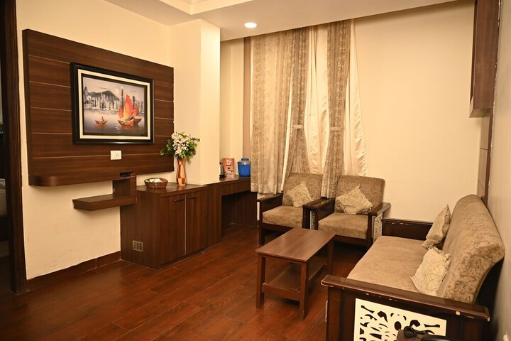 Room 14 of 26