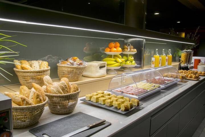 Breakfast buffet