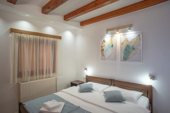 Room 14 of 22