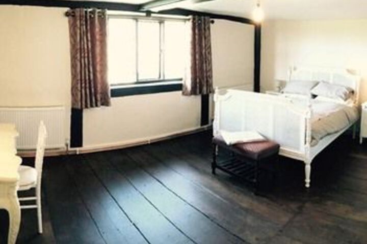 Room 3 of 17