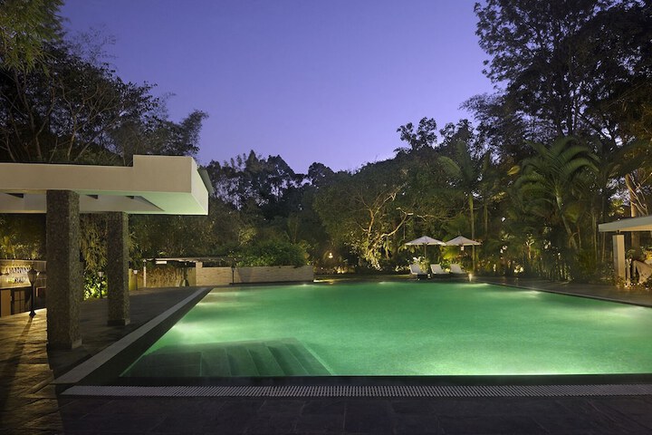 Pools & Facilities