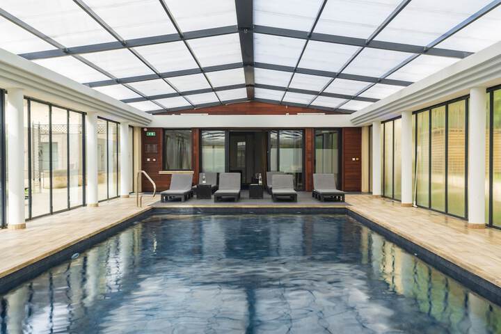 Pool 17 of 39