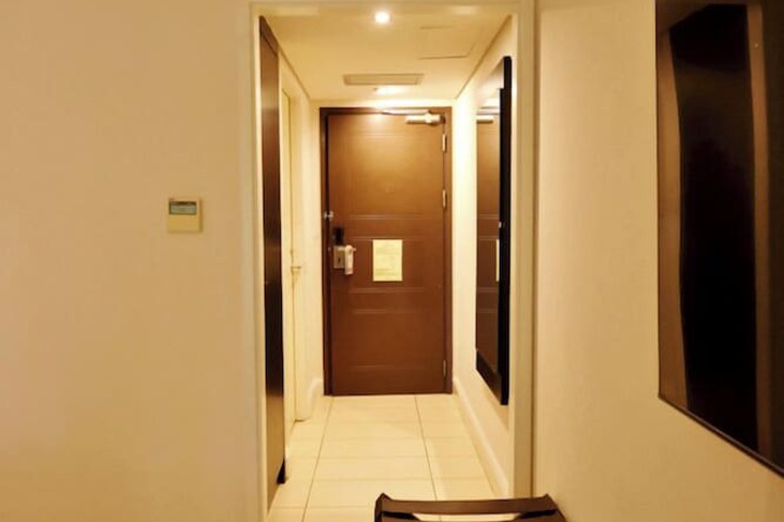 Room 45 of 261