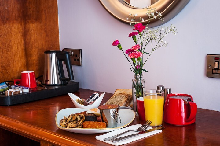 Breakfast/Coffee Service 18 of 28