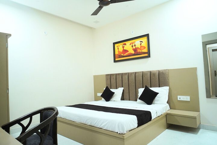 Room 15 of 24